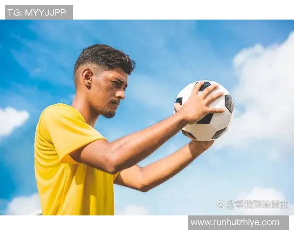 七八十年代足球传奇球星风采：回顾那个黄金时代的精彩瞬间与荣耀时刻